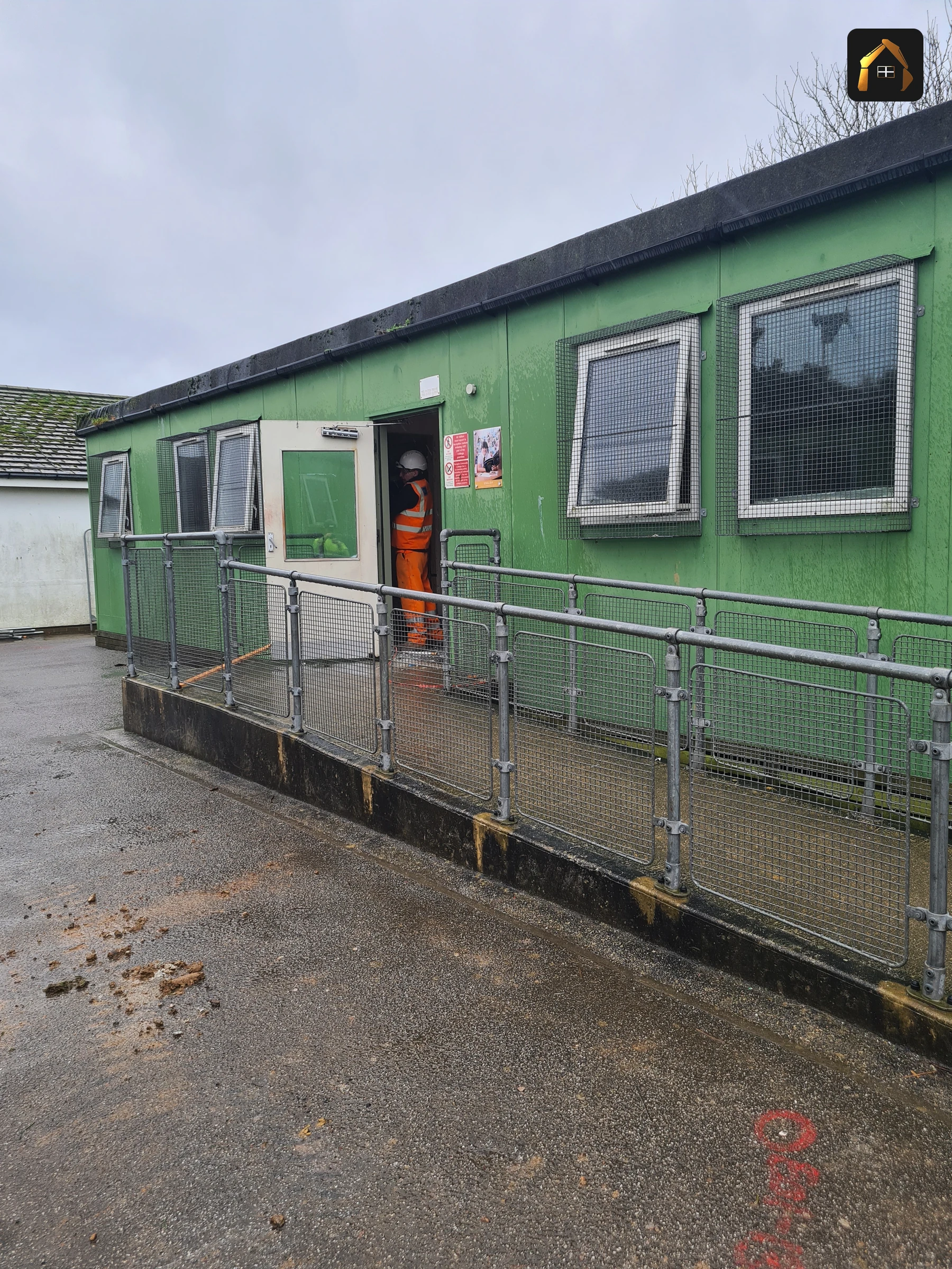 Before work: green modular cabins at Treviglas School ahead of demolition in Newquay